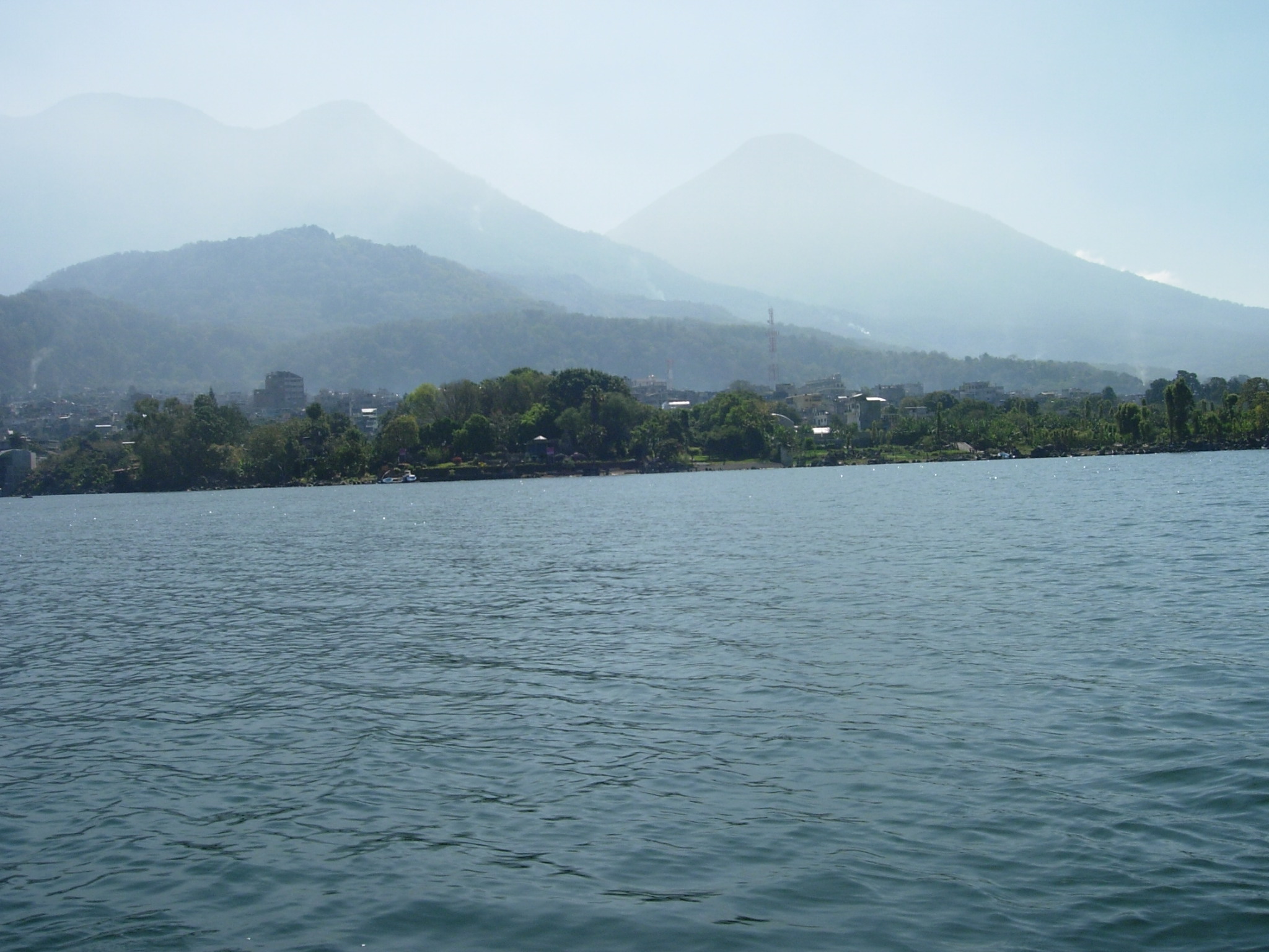 Imagen del Lago de Atitlan