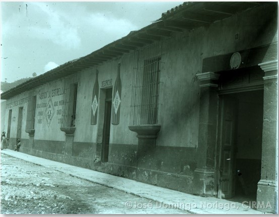 Fotografía de la casa de Rafael Landívar en La Antigua Guatemala